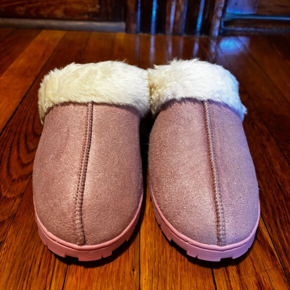 Journee Kalli Clog Slipper in Light Pink Size XL (11/12) NWT - Picture 2 of 6